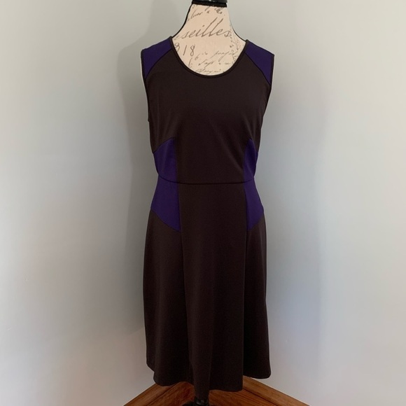 Isabel + Alice Plum Colorblocked Scuba Dress - Picture 2 of 5